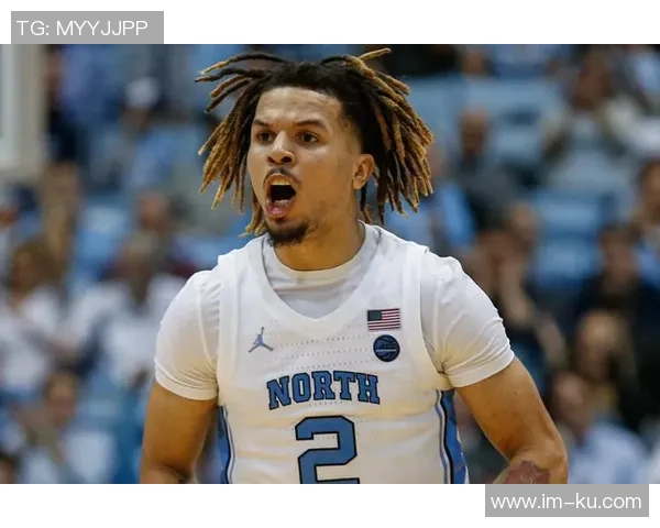 科尔盛赞文班独特风格将后卫技术与身材优势完美结合具备明星气质与球队形象